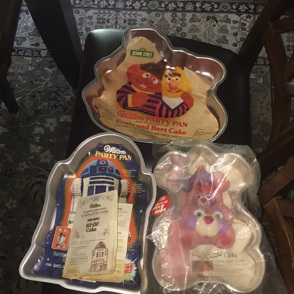 Vintage Wilton Cakes Pan Bert Ernie Popples R2-D2